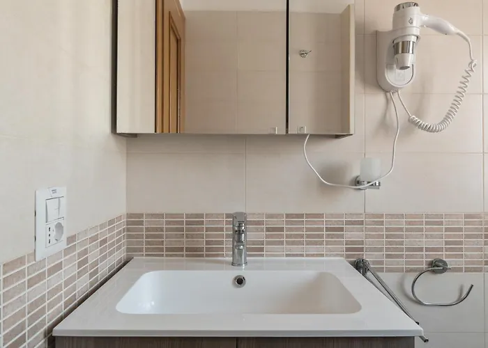 Apartment Walking Distance From San Pietro